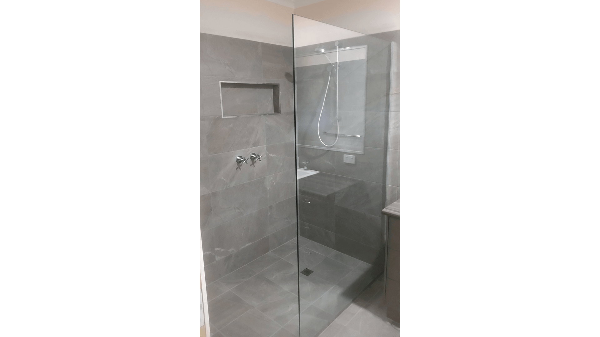 Chrome accessories with 10mm Glass Fixed Panel, and shower wall niche